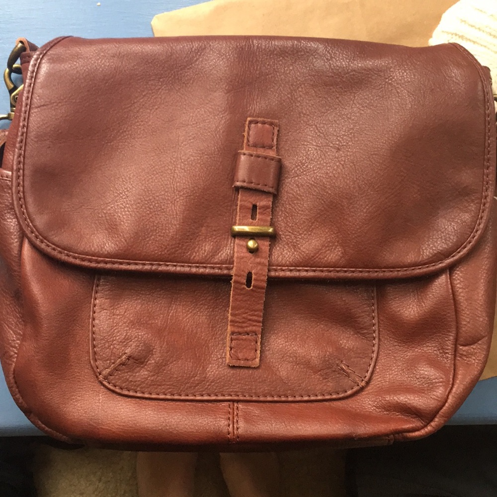 Lucky brand messenger bag